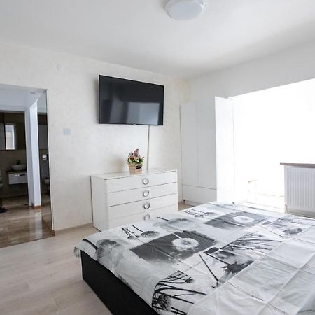 Apartament Central Târgu Jiu Εξωτερικό φωτογραφία